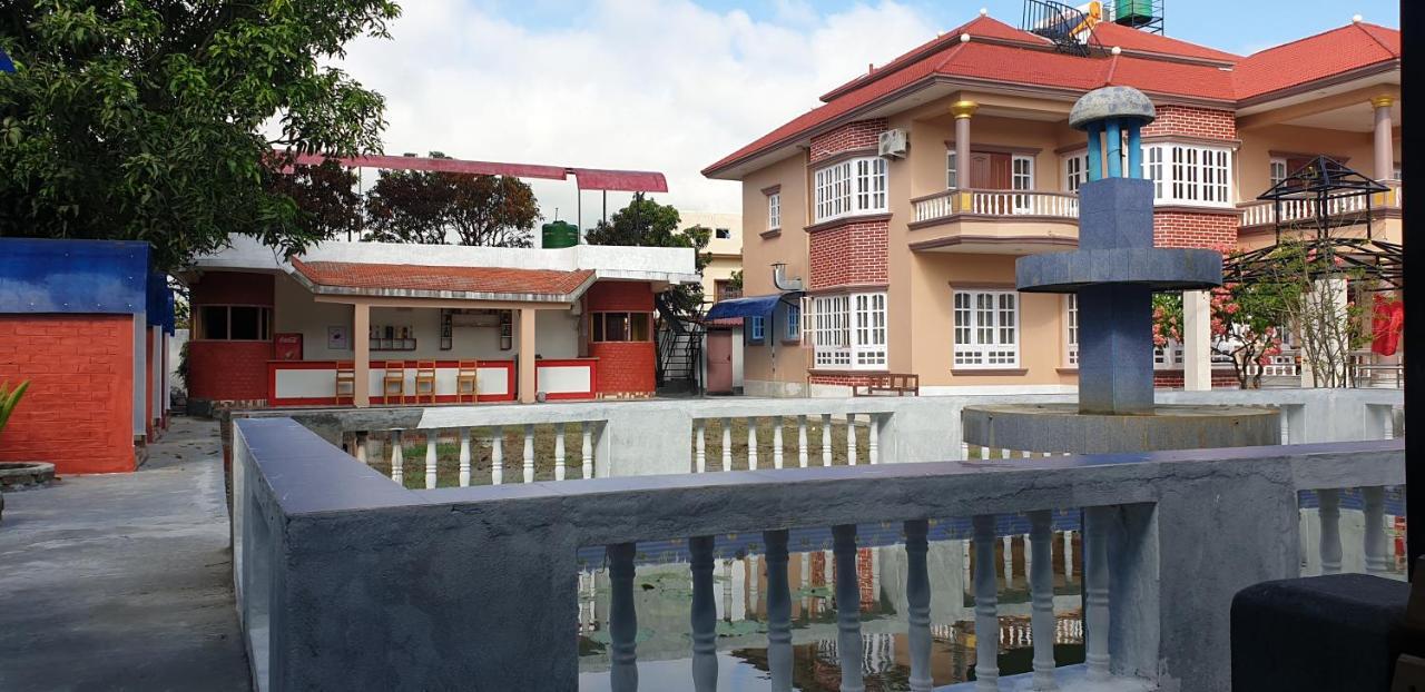 London House Resort Biratnagar Exteriör bild